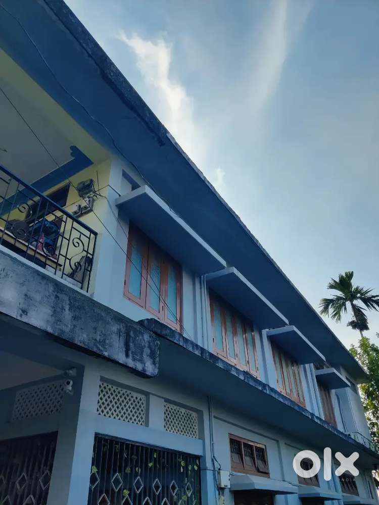 Full residencial area 1st floor for sale