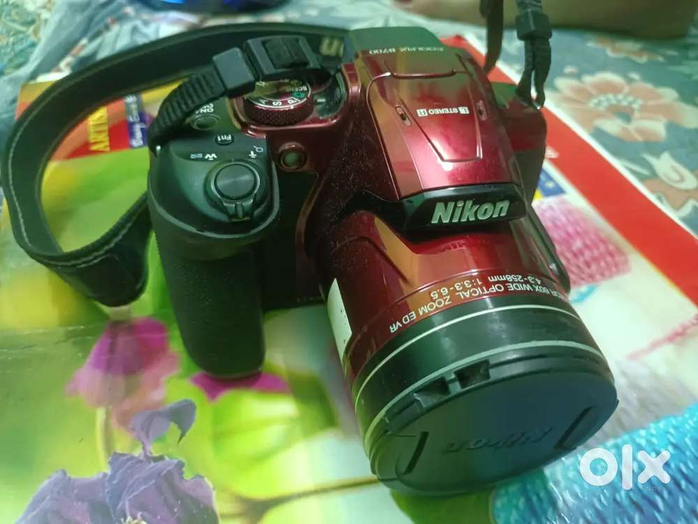 CAMERA NEW (NIKON COOLPIX B700)