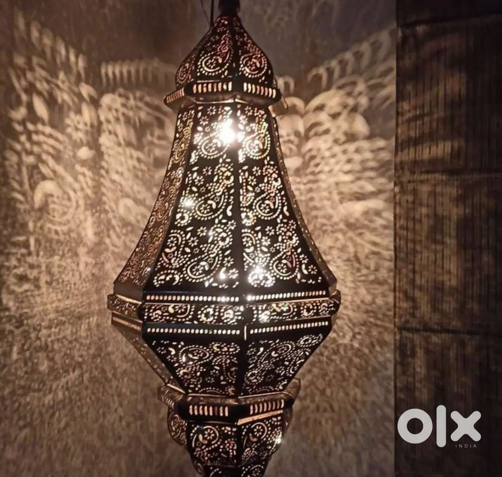 Metal Cutwork  Lamp