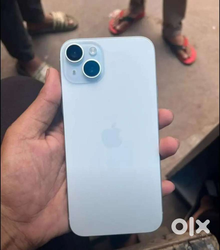 Apple  iphone 15 model only 4 month old with bill box warranty