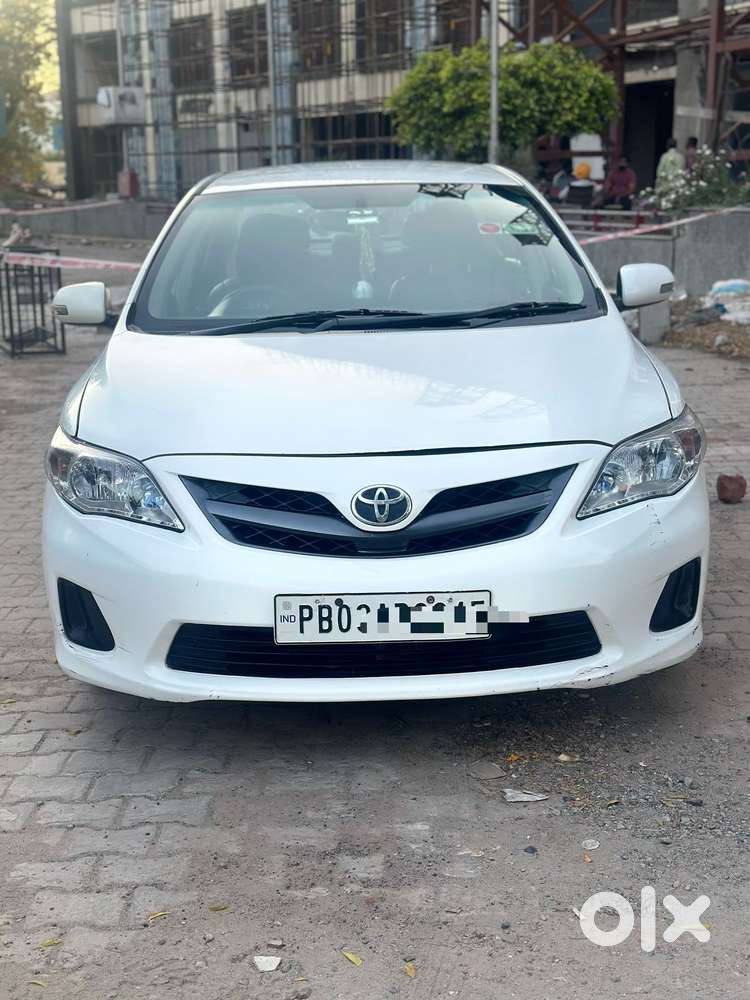 Toyota Corolla Altis [2008-2011] 1.4 D-4D J, 2011