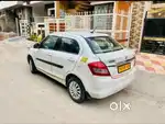 M ek taxi driver hu mujhe job ki jarurat hai