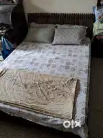 Fabindia Seesham wood Queen size Fondo Bed