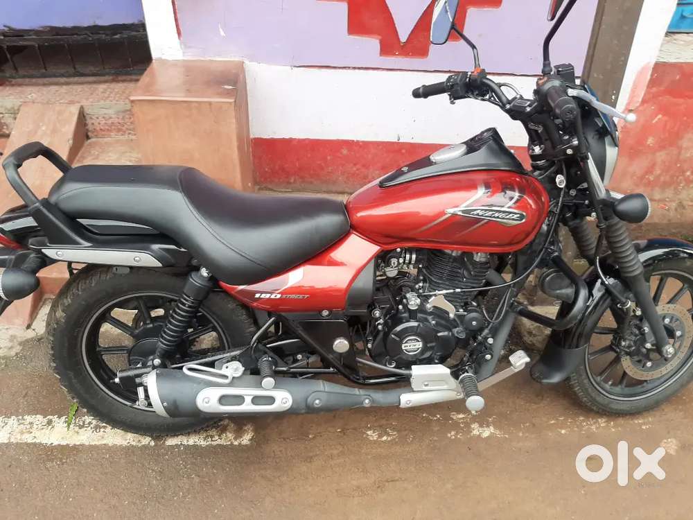 Bajaj avenger 180 november 2018 model