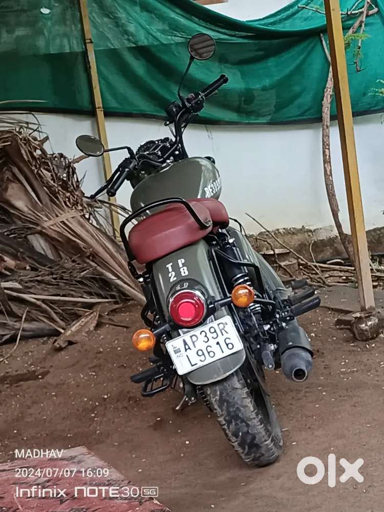 Royal Enfield classic 350 signals marsh grey, 3years, 2022 model