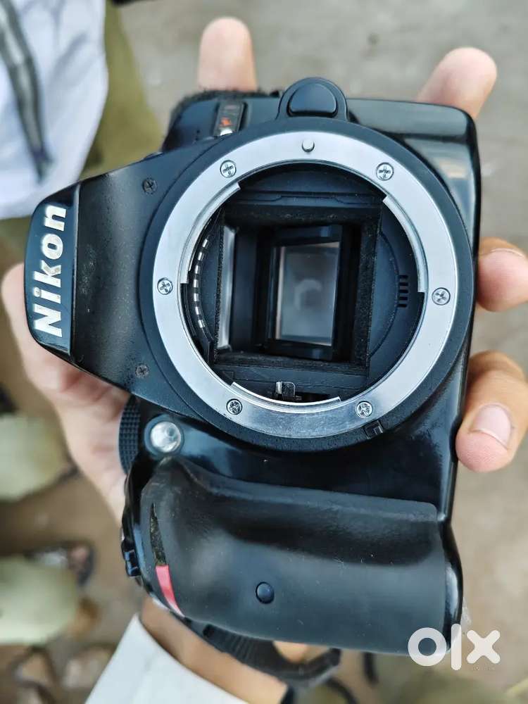 Nikon DSLR 3200D