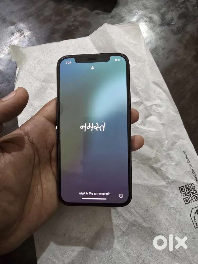 Iphone 12 black