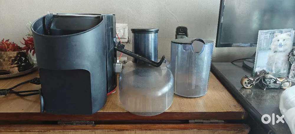 PHILLIPS  HEAVY DUTY JUICER