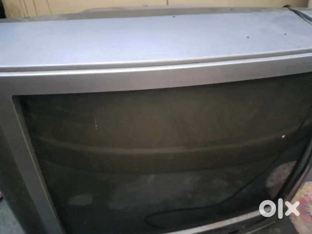 Aiwa TV  with loud sound
