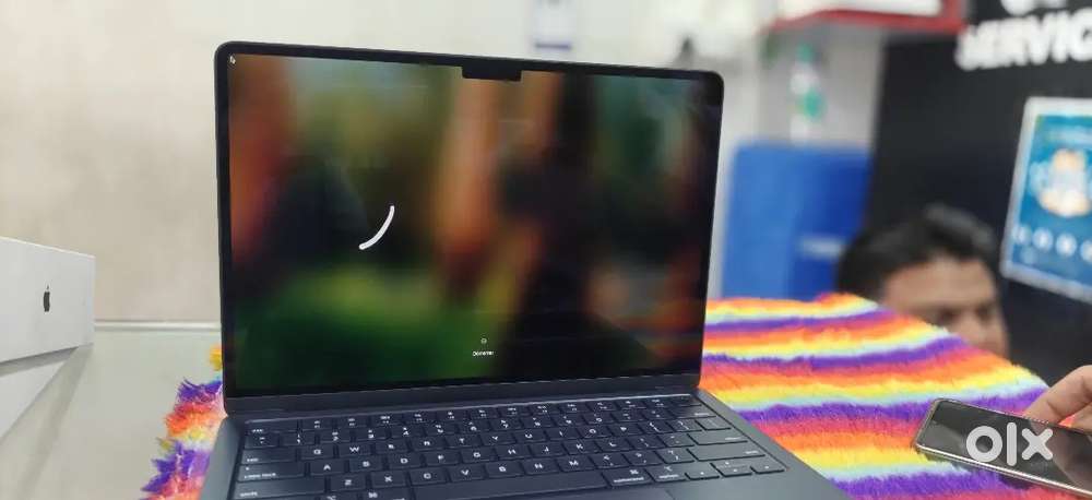 APPLY MACBOOK M4CHIP 16/256GB 13 INCH JUST OPEN BOX FULL KIT AVAILABLE