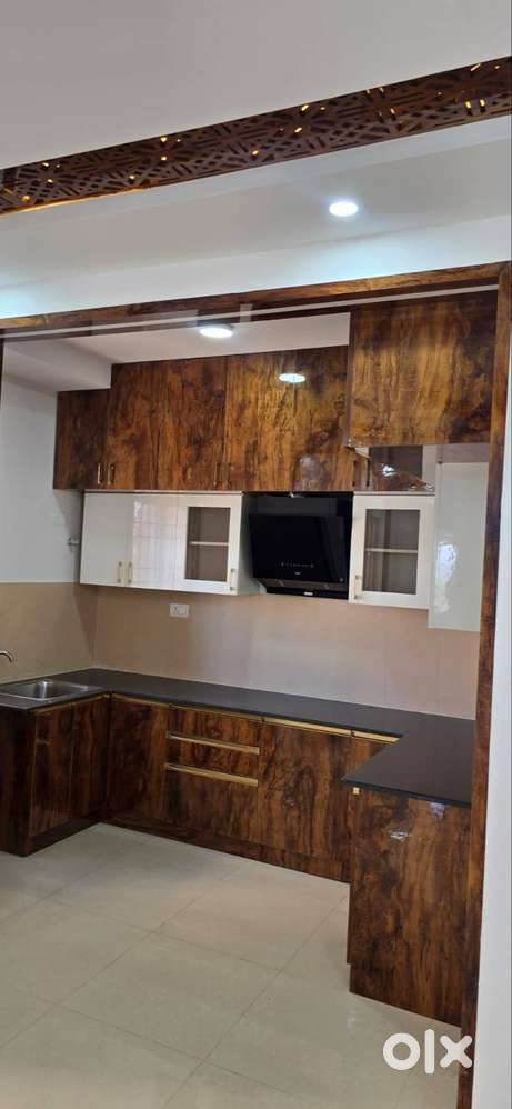 2 BHK FLAT FOR RENT WITH COVERED PARKING