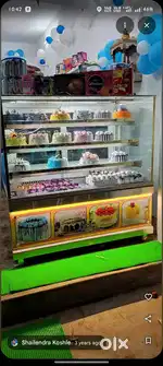 Cake fridge