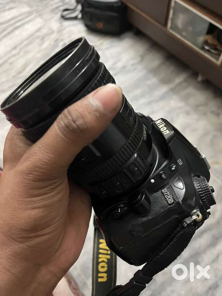 Nikon 7200