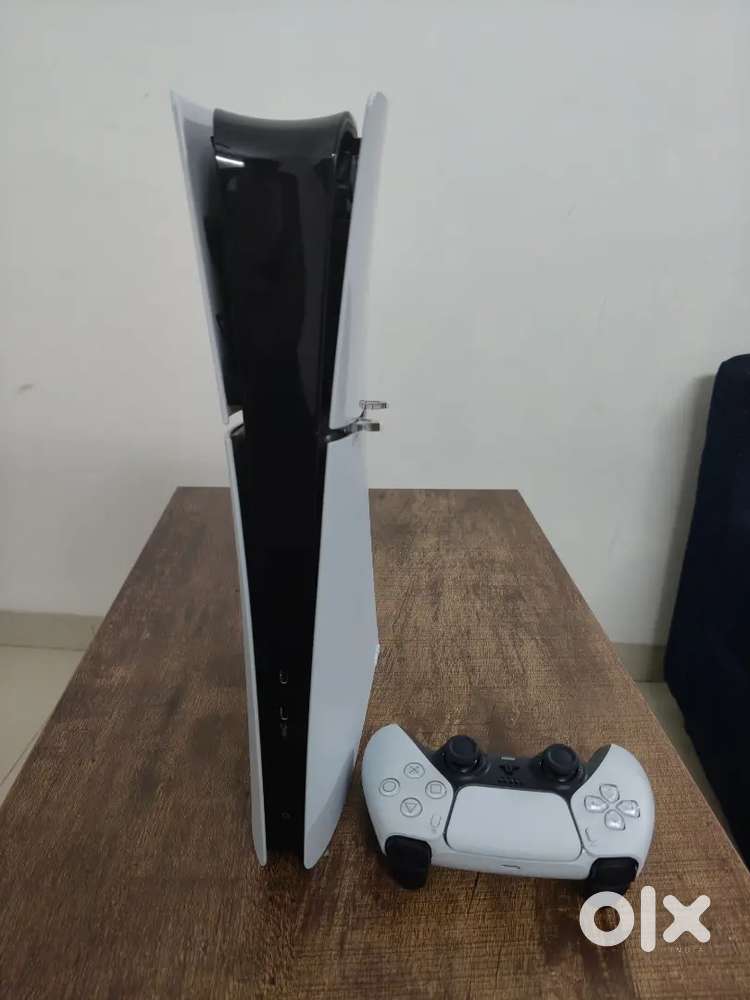 Playstation 5 digital edition 1TB. 1 year warranty.