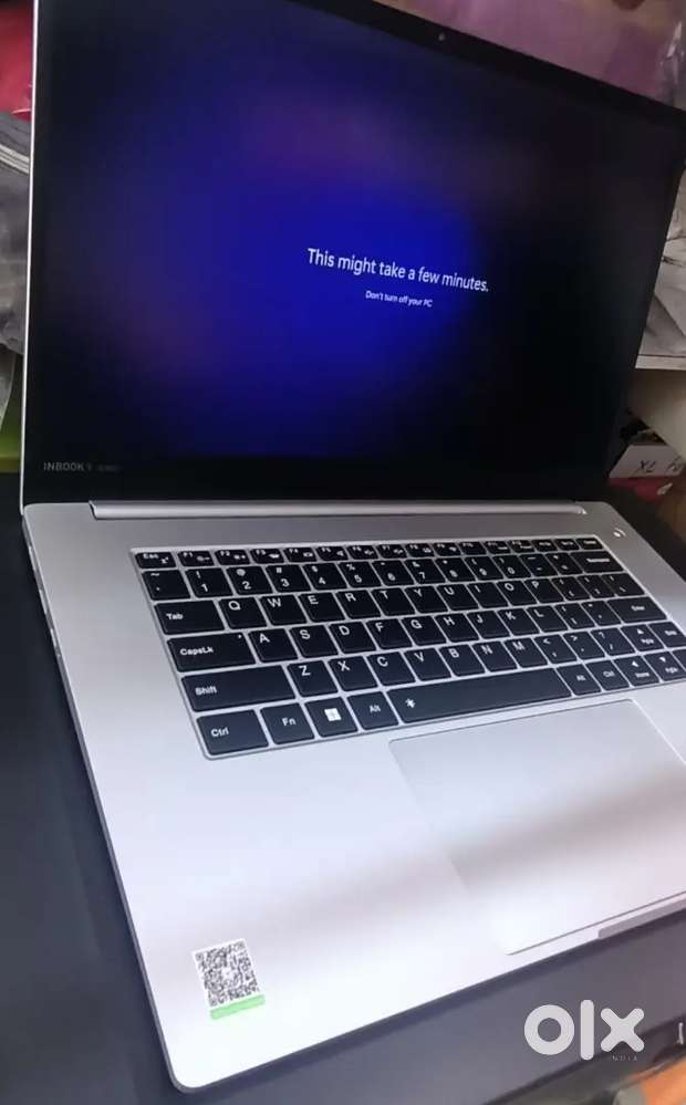 Hai laptop