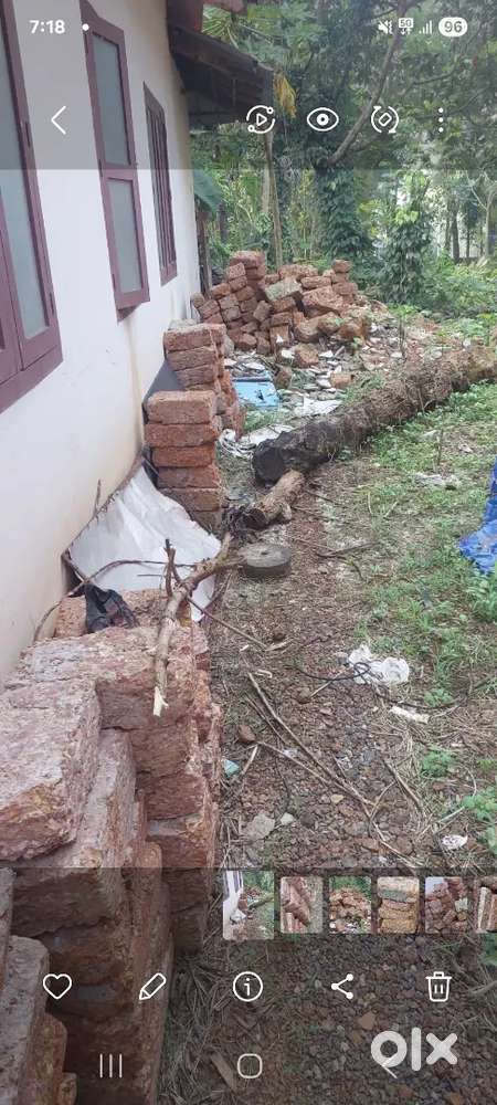 ചെങ്കല്ല് വില്പനക്ക്