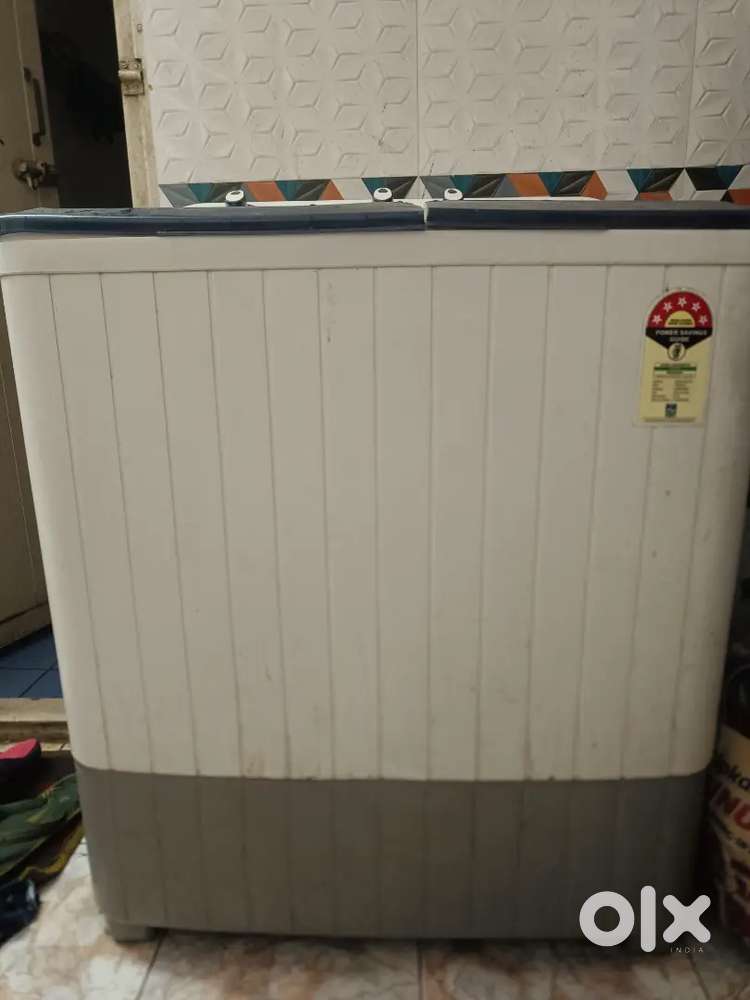 Washing machine for sell , year 2023, used very less