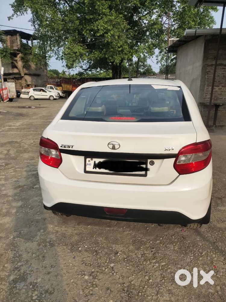 Well Maintained car having good mileage and average 25 to 30 km/ liter