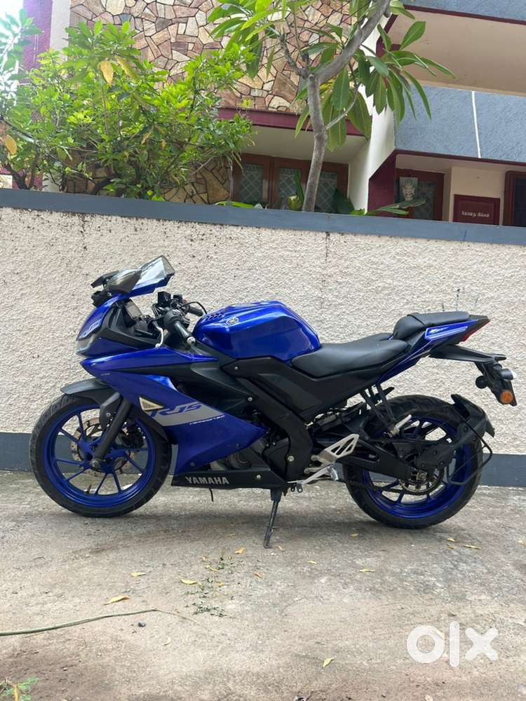 Yamaha R15 v3