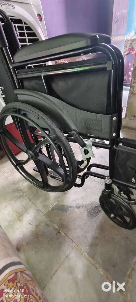 Wheel chair very good condition
