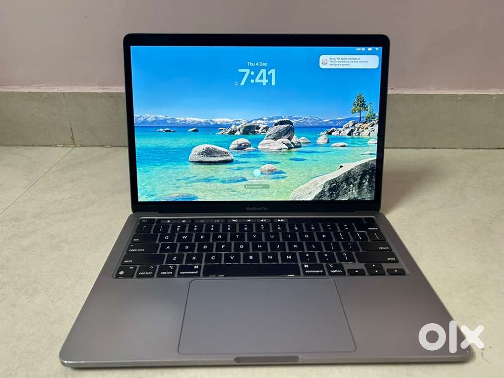 Macbook Pro M2 Chip 256/8GB Excellent Condition Like New Og Charger