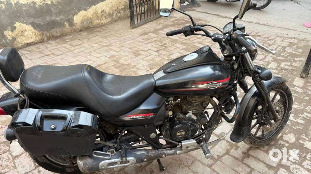 Avenger 220 Street (2016) – Good Condition, Single Owner