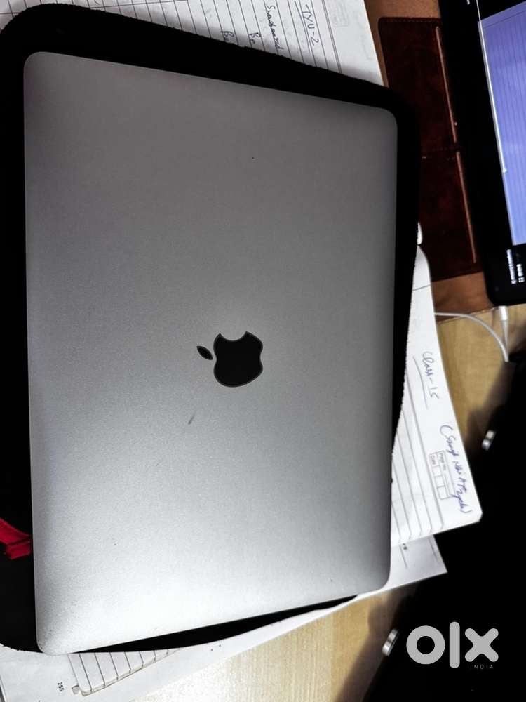 Apple macbook pro m1 with touchbar