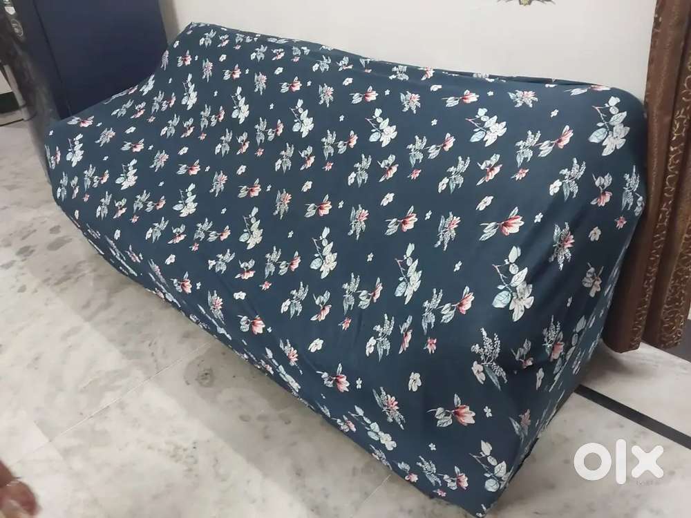 3 Seater Sofa(New Condition)