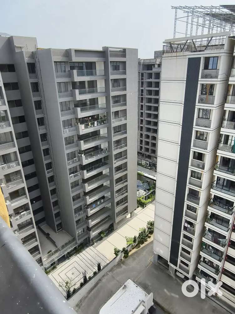 4bhk primium living