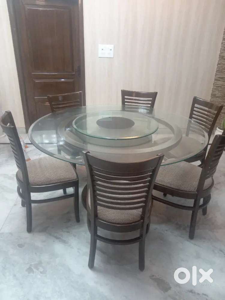 GLASS ROTATING DINNING TABLE FOR SALE