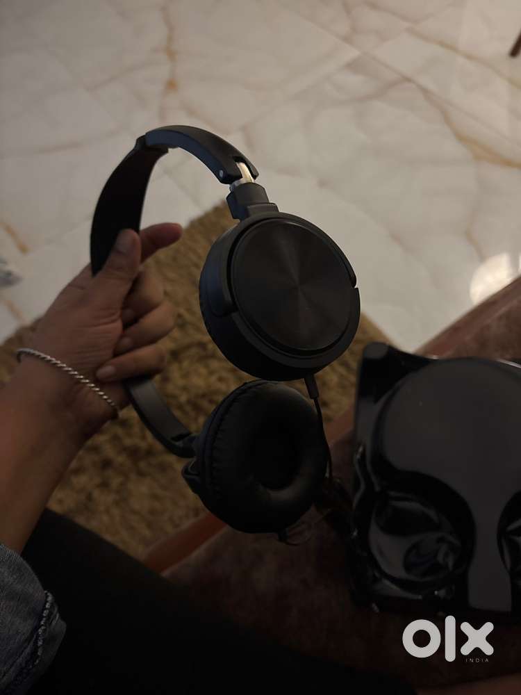 JBL Tempo on ear headphones