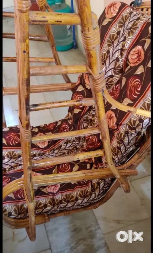 Swing jhula / swing chair with cushion and chain