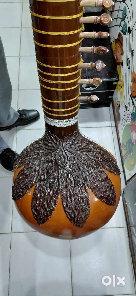 Calcutta Hugh quality sitar for sale