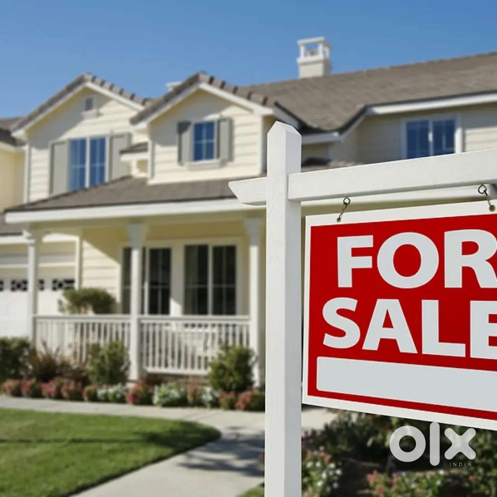 10 CENTS 2700 SQ 4 BHK + STUDYROOM HOUSE(15 YEAR OLD )FOR SALE PATTOM