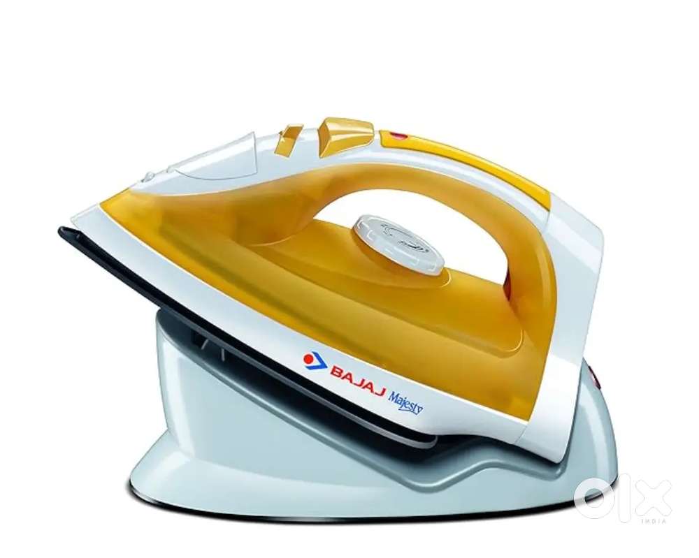 Bajaj Majesty Aero 1250-Watt Cordless Steam Iron (White/Yellow)