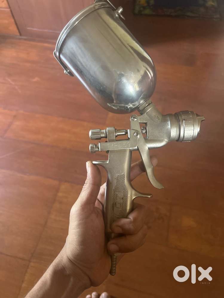 Painter Spray gun