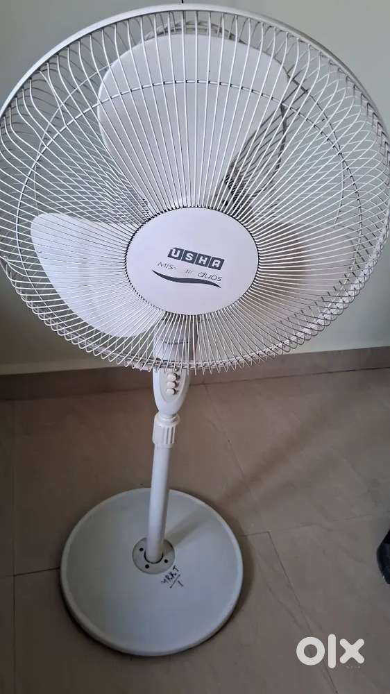 Standing fan