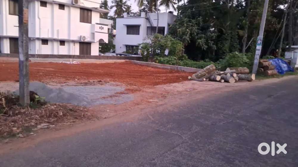 4.75 cent house plot for sale
Location: Thirumala, Annoor, MLA Road