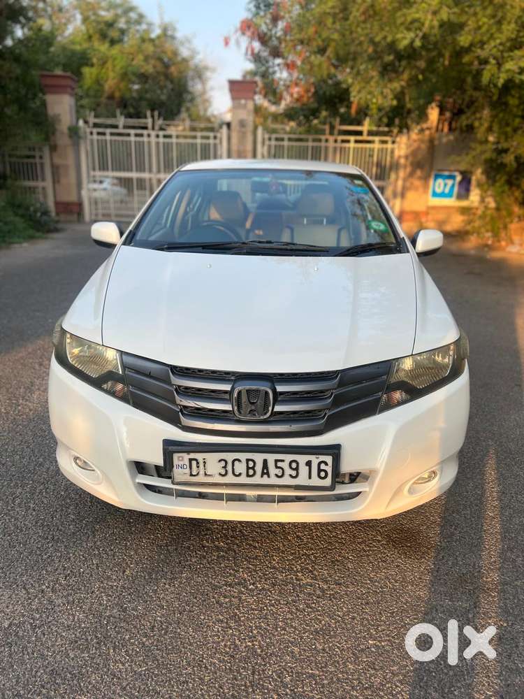 Honda City V AT, 2010, Petrol