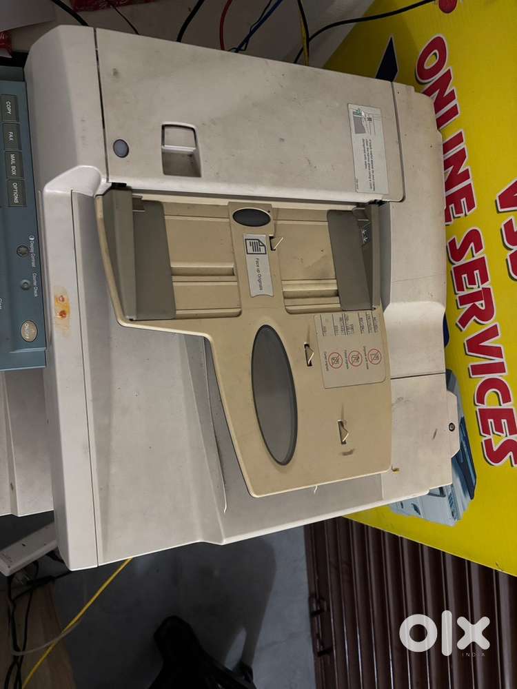 Xerox mechine cannon ir2200