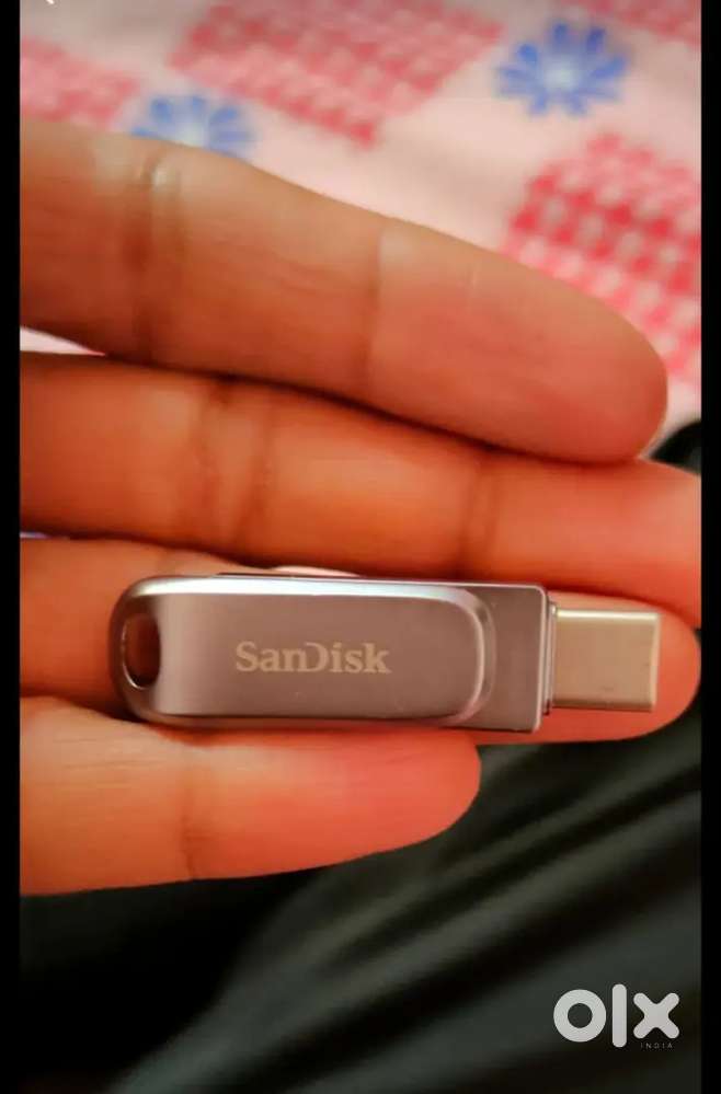 SanDisk pen drive 128