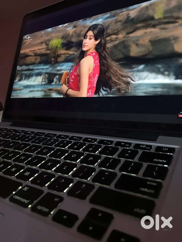 Macbook pro 13 Early 2015 8GB/512GB SSD