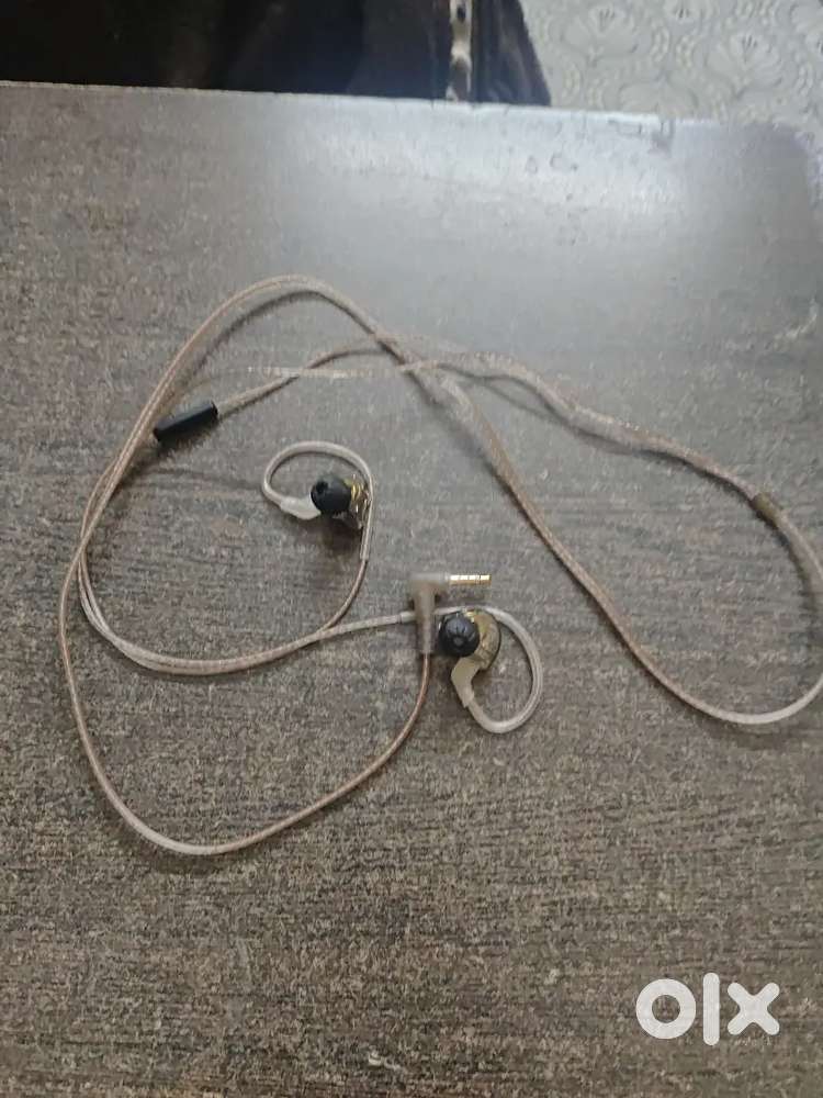 Gaming IEM earphones