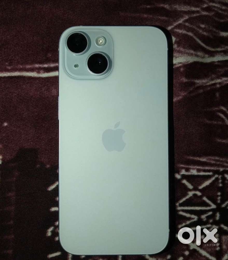 iPhone 15 (128GB)