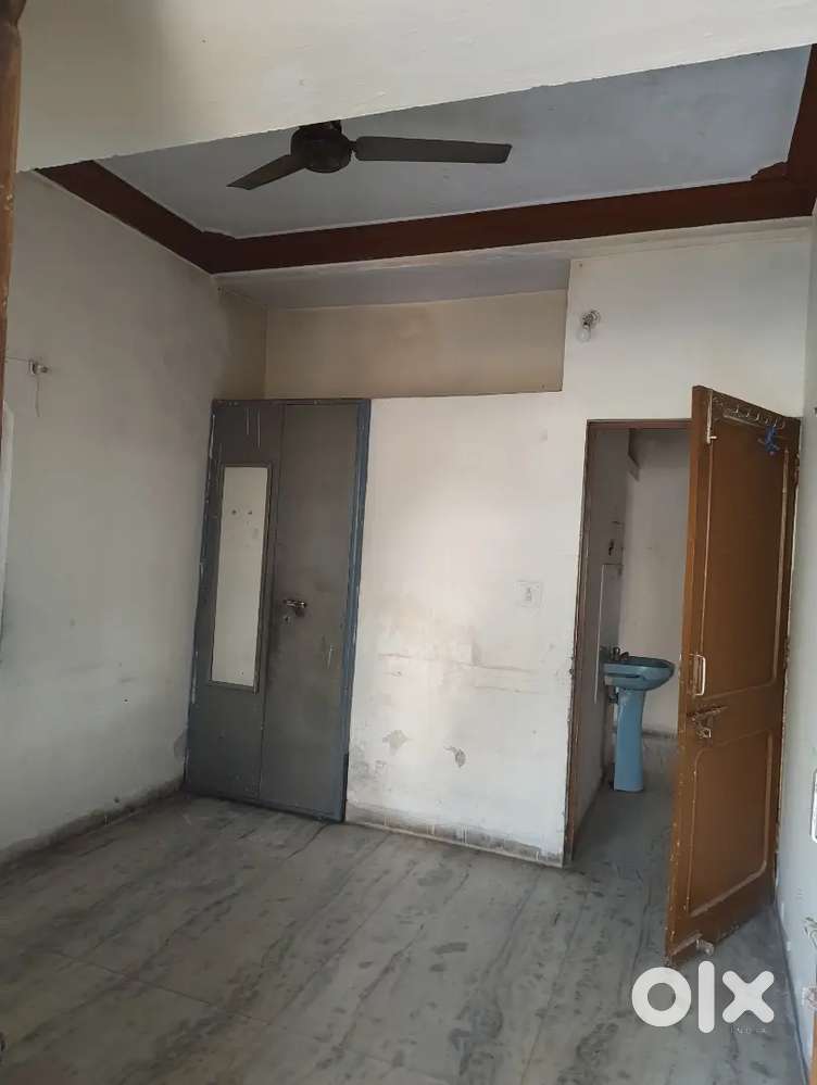 2 bhk singlex for office space in gulmohar colony