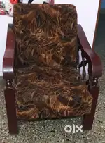 Single sofa