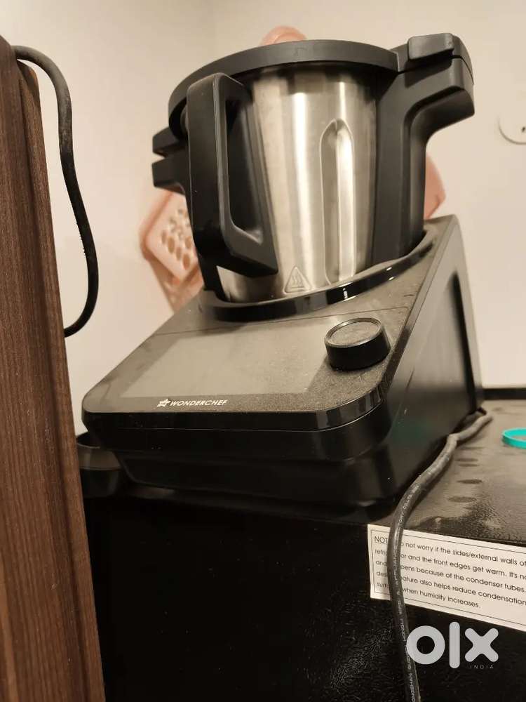 Wonderchef magic the robotic cooking machine