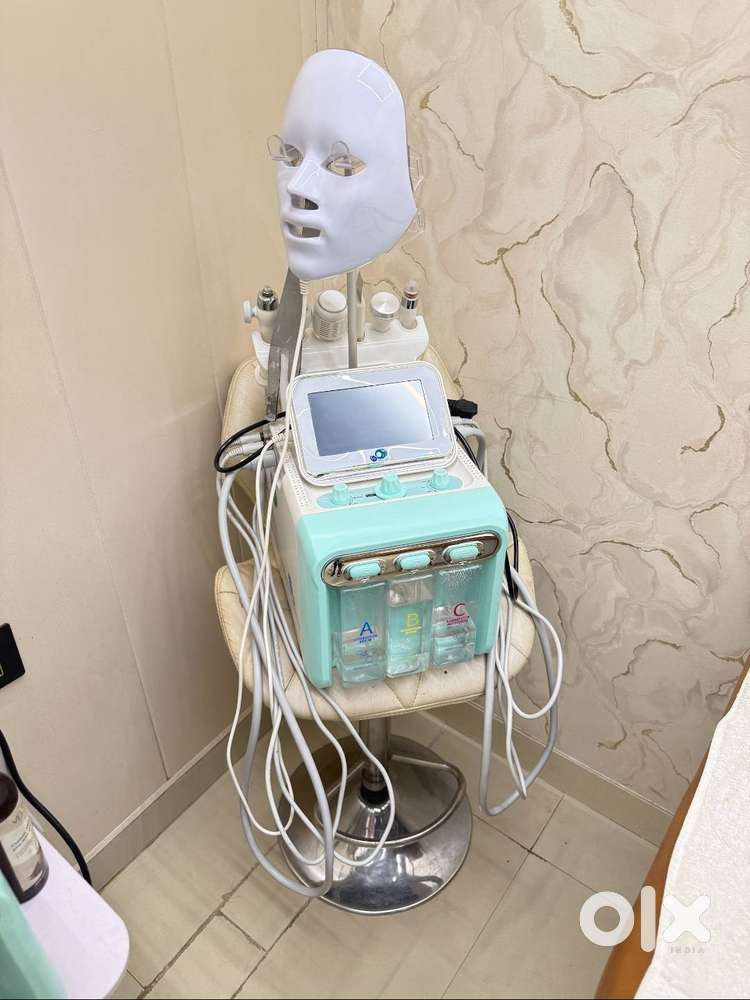 Hydrafacial Machine