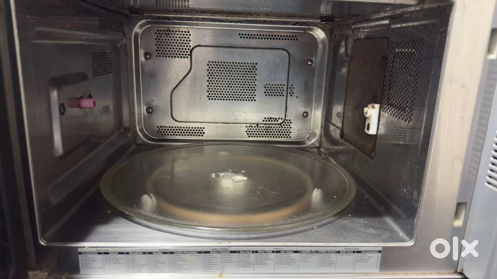 LG Oven 28 L in very good working condition