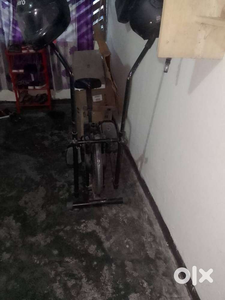 COSCO ELEPTICAL BIKE